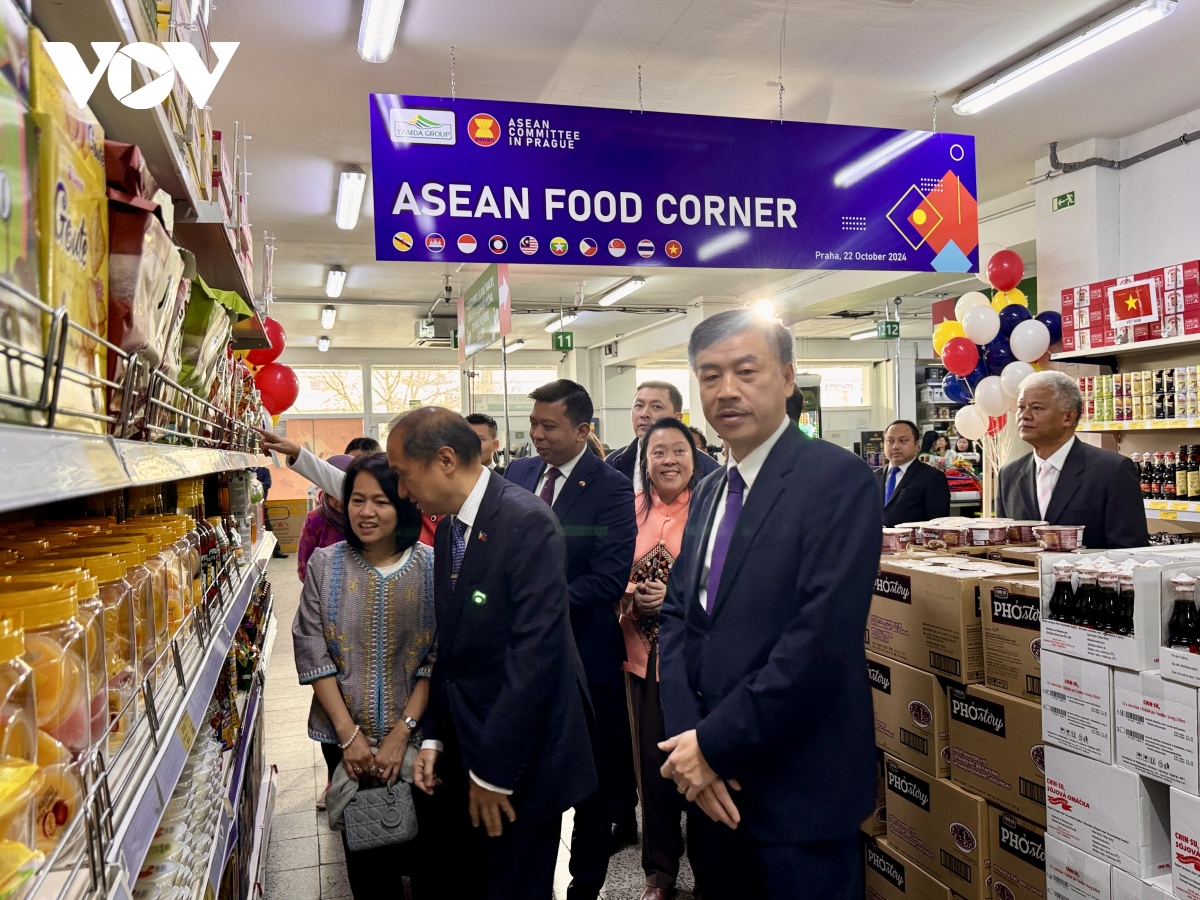 Đưa hàng hóa ASEAN đến gần hơn với người tiêu dùng tại CH Séc và châu Âu